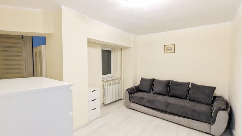 Piata Alba Iulia, Bd Unirii, 3 camere 103 mp 2 Bai Renovat Total Parcare AC