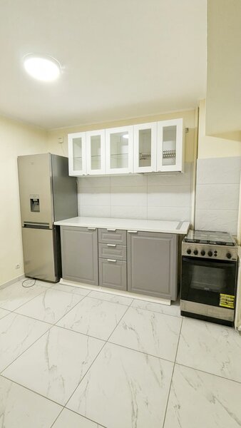 Piata Alba Iulia, Bd Unirii, 3 camere 103 mp 2 Bai Renovat Total Parcare AC
